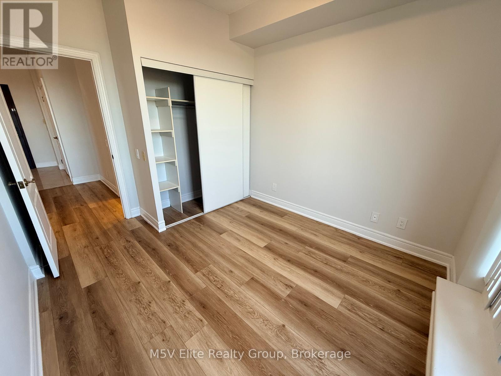 908 - 1 Clairtrell Road, Toronto (Willowdale East), Ontario  M2N 7H6 - Photo 5 - C13060398