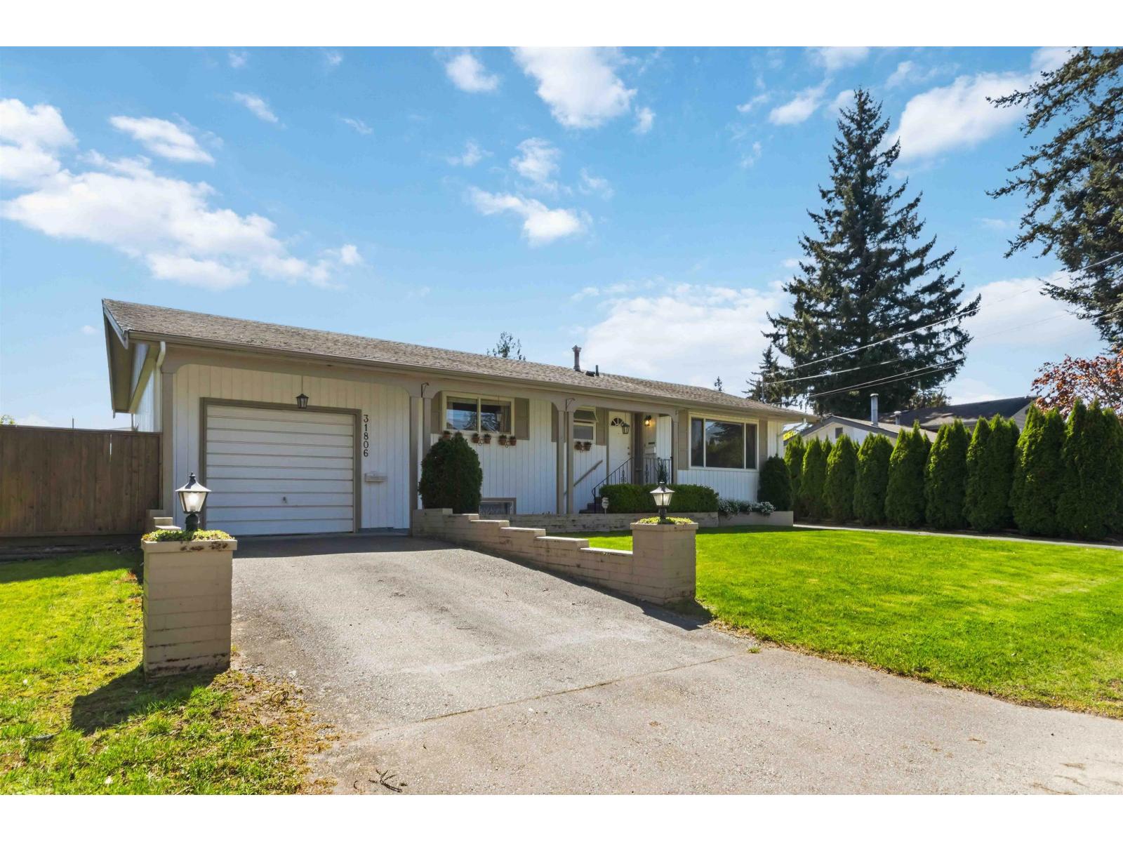 31806 Carlsrue Avenue, Abbotsford, British Columbia  V2T 2J5 - Photo 11 - R3115862