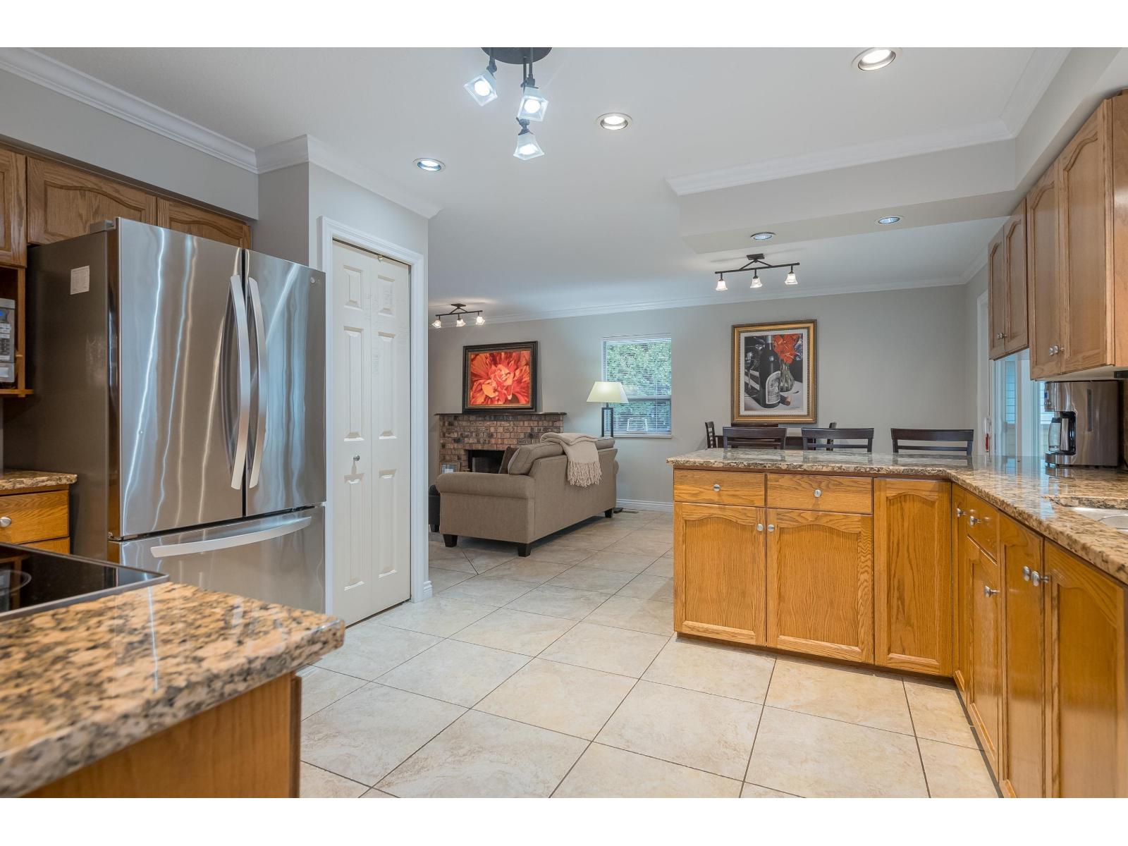 3385 199 Street, Langley, British Columbia  V3A 1H7 - Photo 8 - R3116935