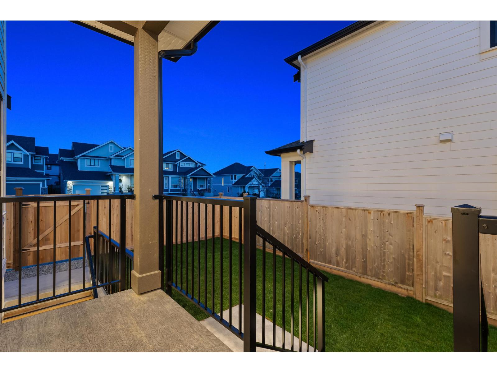 101 16594 22 Avenue, Surrey, British Columbia  V3Z 0V5 - Photo 36 - R3117572