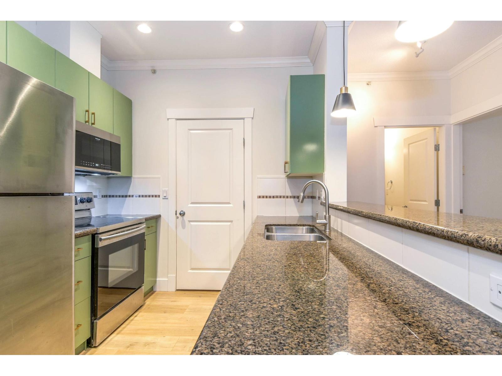 411 33255 Old Yale Road, Abbotsford, British Columbia  V2S 8R2 - Photo 8 - R3116922