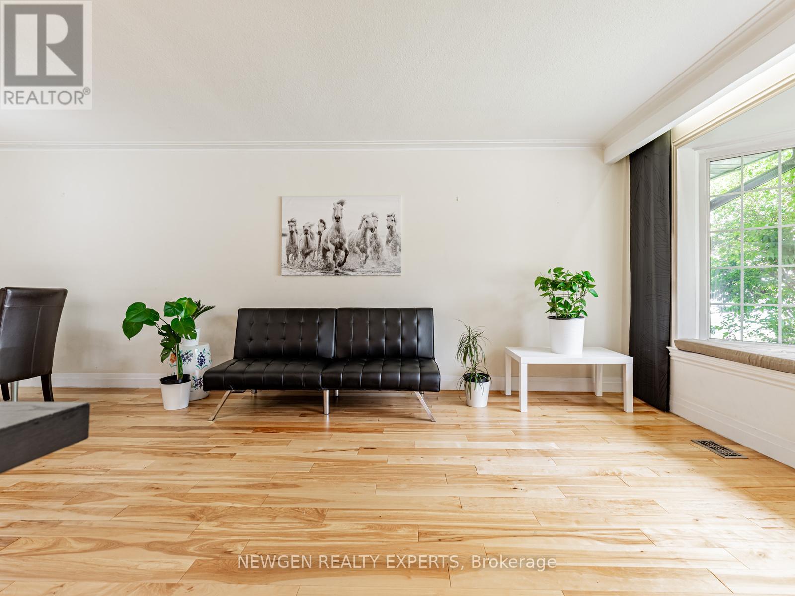 80 Sherwood Forest Drive, Markham, Ontario  L3P 1R1 - Photo 13 - N13060402