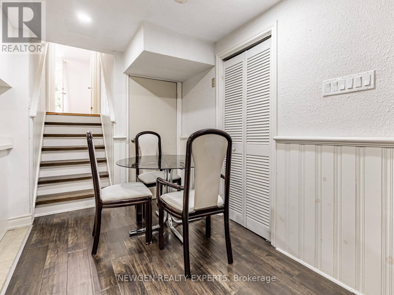 80 Sherwood Forest Drive, Markham, Ontario  L3P 1R1 - Photo 24 - N13060402