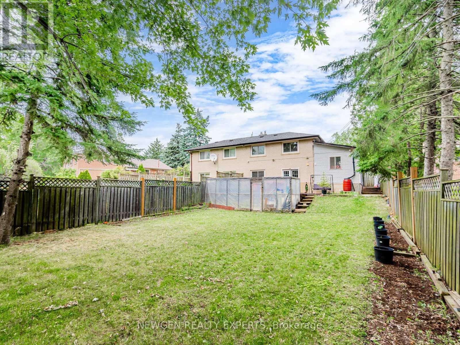 80 Sherwood Forest Drive, Markham, Ontario  L3P 1R1 - Photo 30 - N13060402