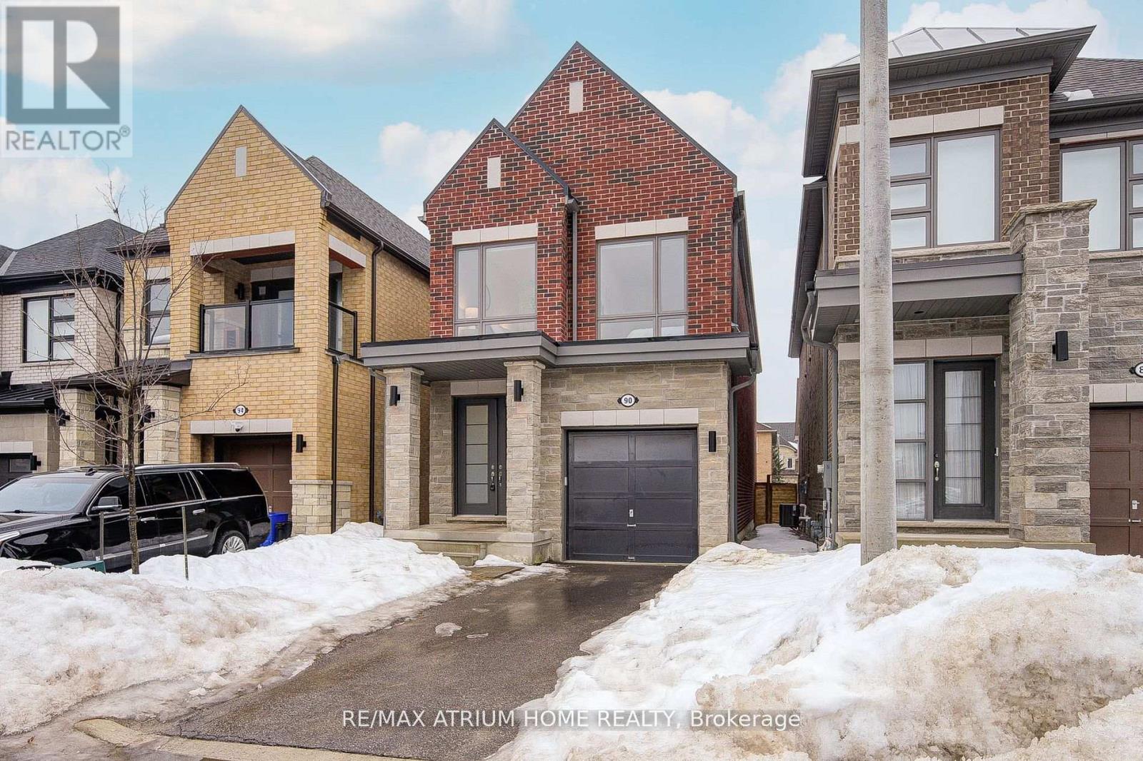 90 HESPERUS ROAD, Vaughan, Ontario