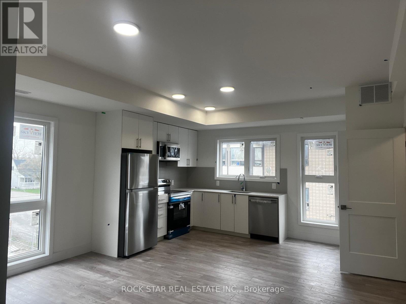 320 - 6638 Mcleod Road, Niagara Falls, Ontario  L2G 7T4 - Photo 11 - X13049188