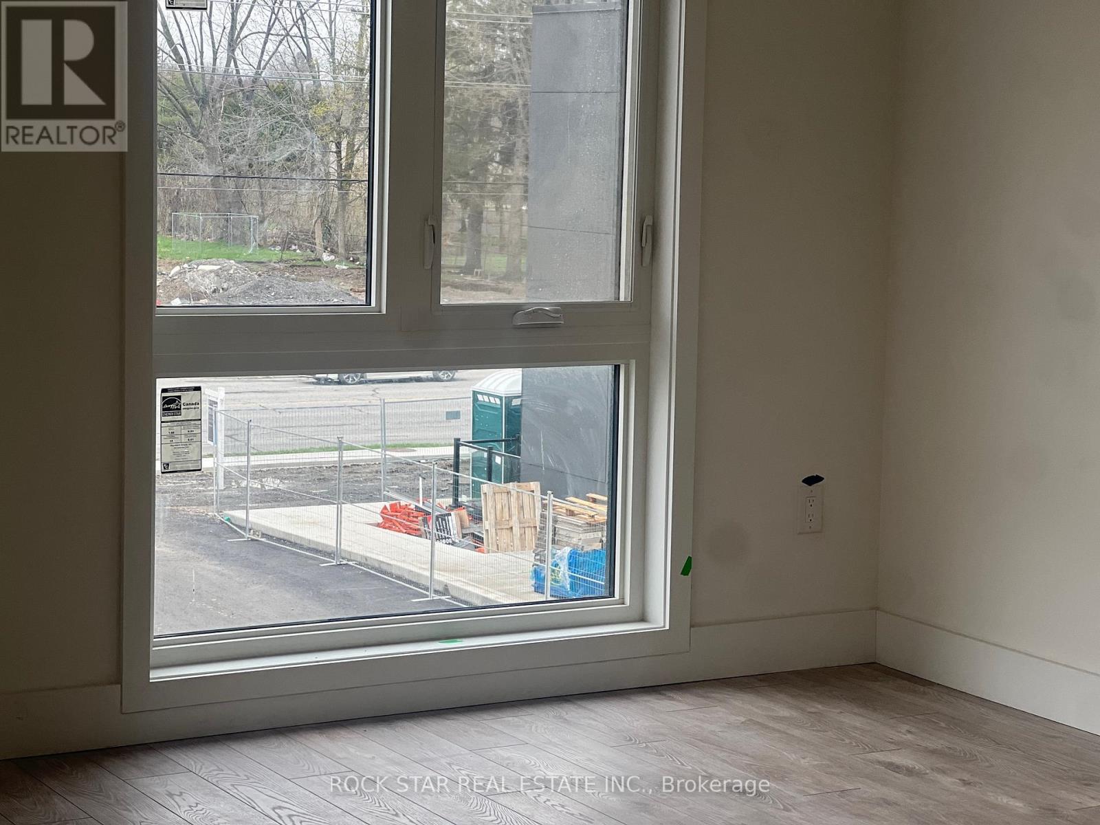 320 - 6638 Mcleod Road, Niagara Falls, Ontario  L2G 7T4 - Photo 12 - X13049188