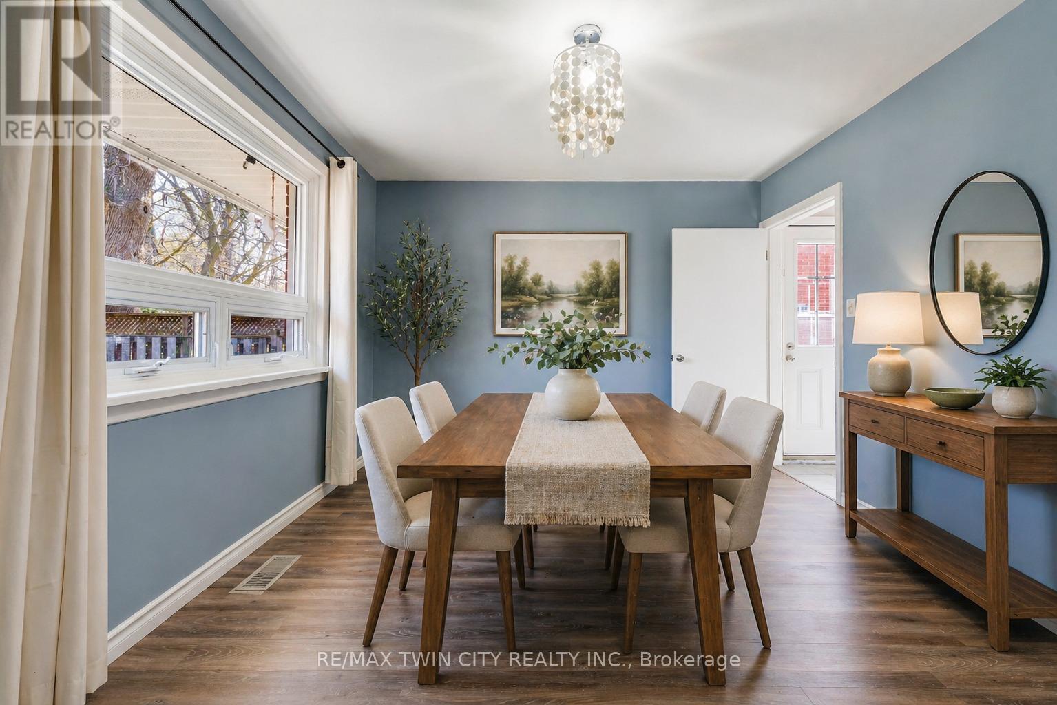 92 Braeside Avenue, Waterloo, Ontario  N2J 2C6 - Photo 11 - X13056898