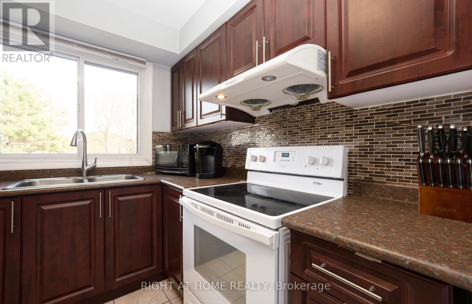 9 - 4165 Fieldgate Drive, Mississauga, Ontario  L4W 2M9 - Photo 21 - W13060390