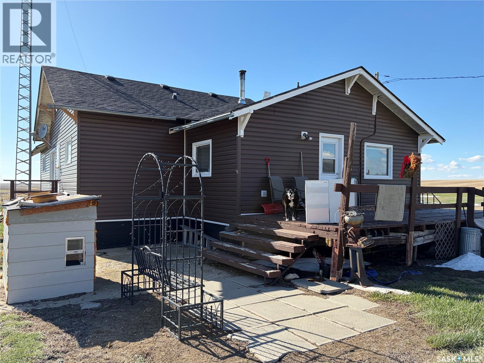 Wallis  Farm, Wise Creek Rm No. 77, Saskatchewan  S0N 2M0 - Photo 3 - SK034318