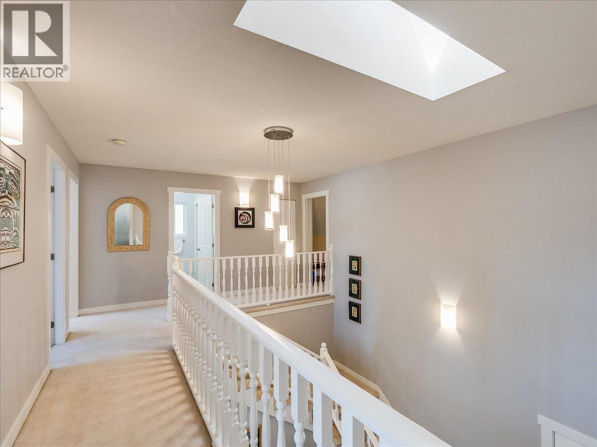 3312 Southridge Drive, Castlegar, British Columbia  V1N 4G1 - Photo 45 - 10385224