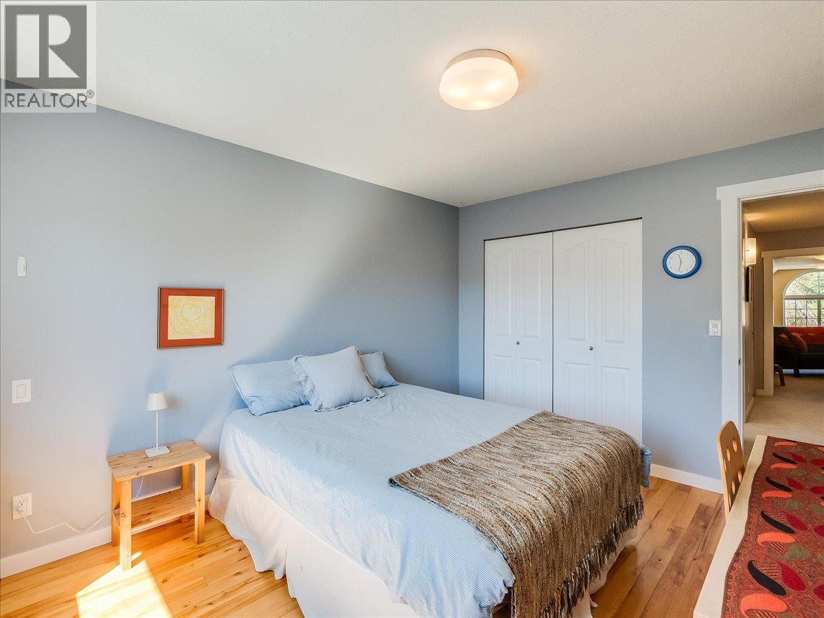 3312 Southridge Drive, Castlegar, British Columbia  V1N 4G1 - Photo 29 - 10385224