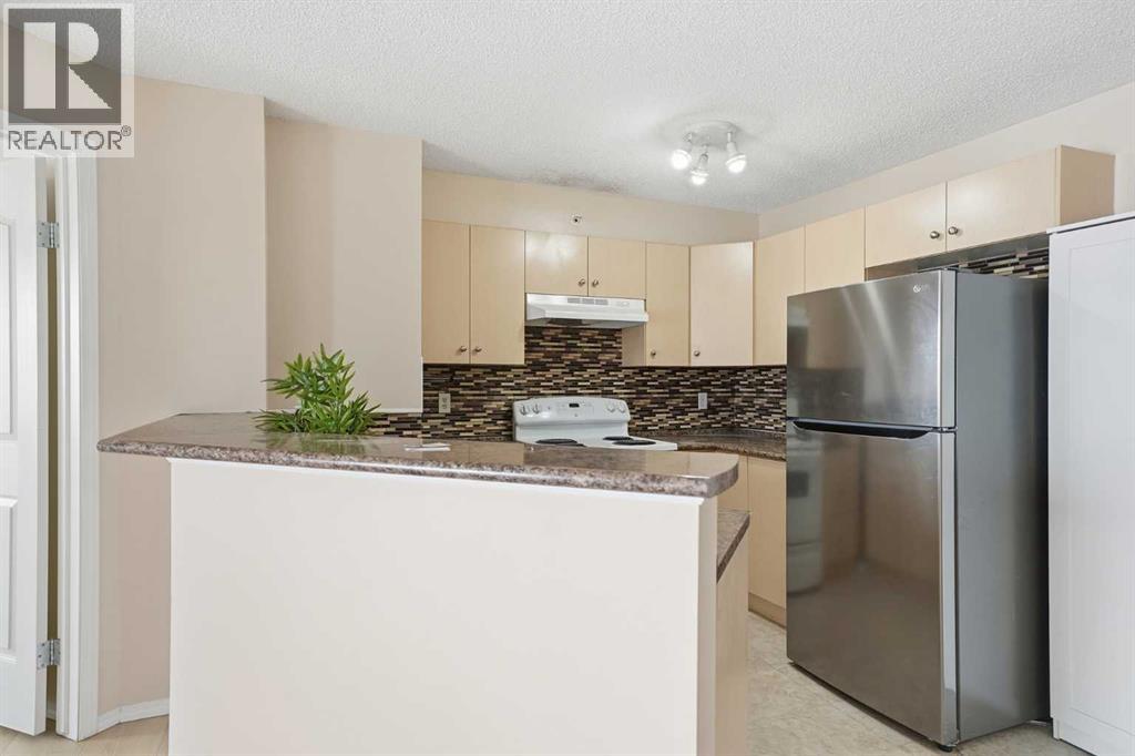 2408, 8 Bridlecrest Drive SW, Calgary, Alberta  T2Y 0H7 - Photo 9 - A2294434