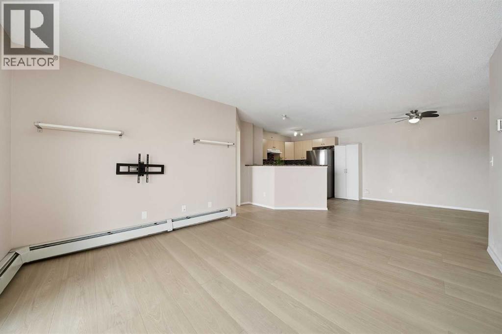 2408, 8 Bridlecrest Drive SW, Calgary, Alberta  T2Y 0H7 - Photo 8 - A2294434
