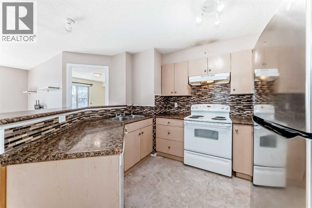 2408, 8 Bridlecrest Drive SW, Calgary, Alberta  T2Y 0H7 - Photo 5 - A2294434
