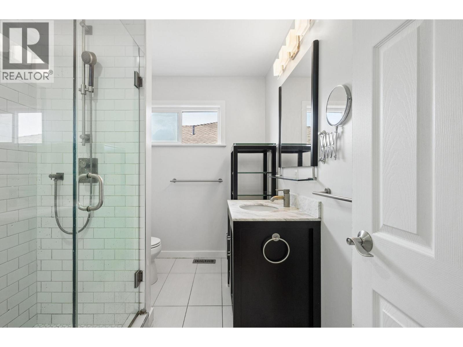 7621 Elliott Street, Vancouver, British Columbia  V5S 2N8 - Photo 12 - R3117565