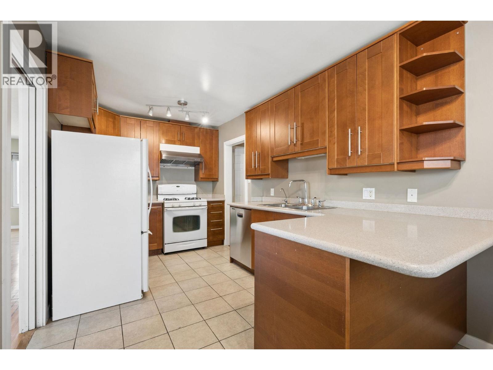 7621 Elliott Street, Vancouver, British Columbia  V5S 2N8 - Photo 8 - R3117565