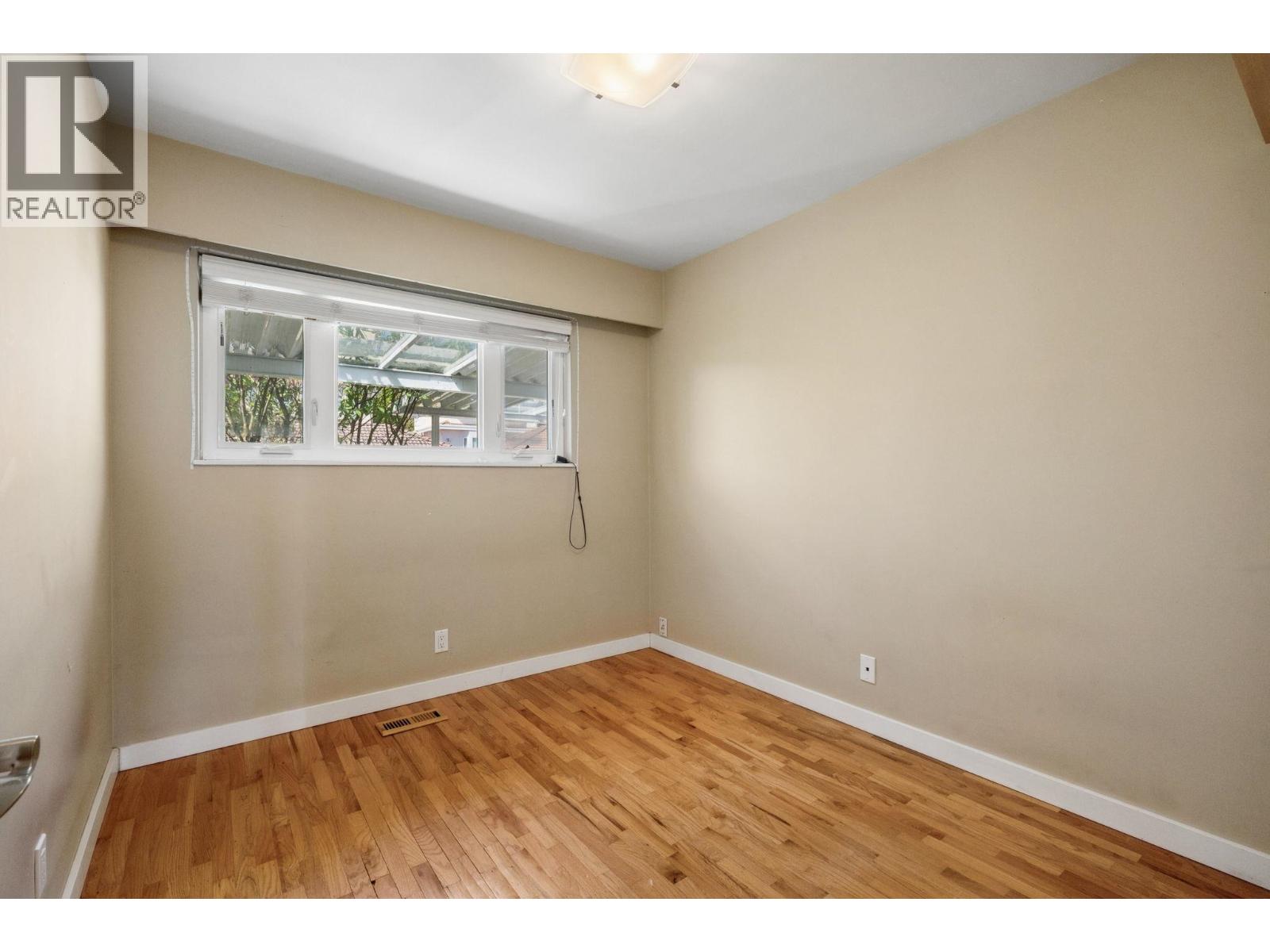 7621 Elliott Street, Vancouver, British Columbia  V5S 2N8 - Photo 13 - R3117565