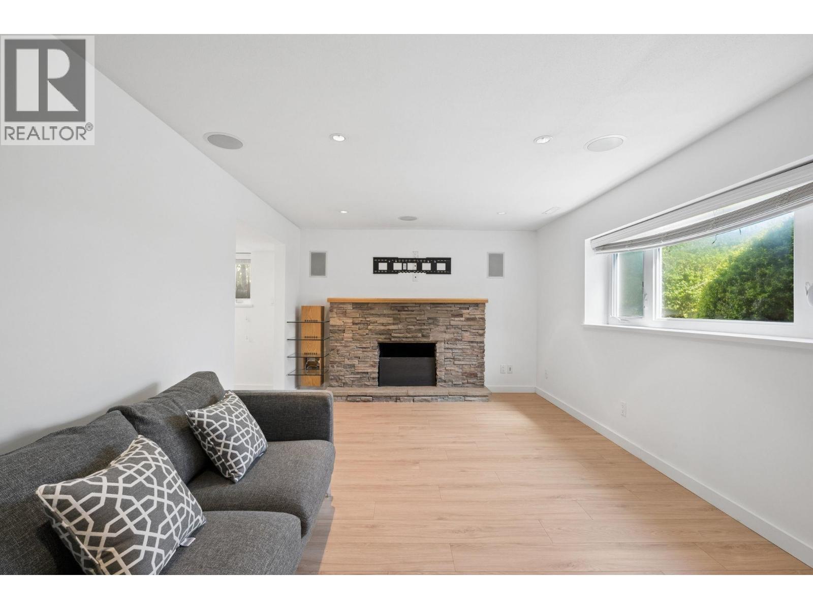 7621 Elliott Street, Vancouver, British Columbia  V5S 2N8 - Photo 17 - R3117565