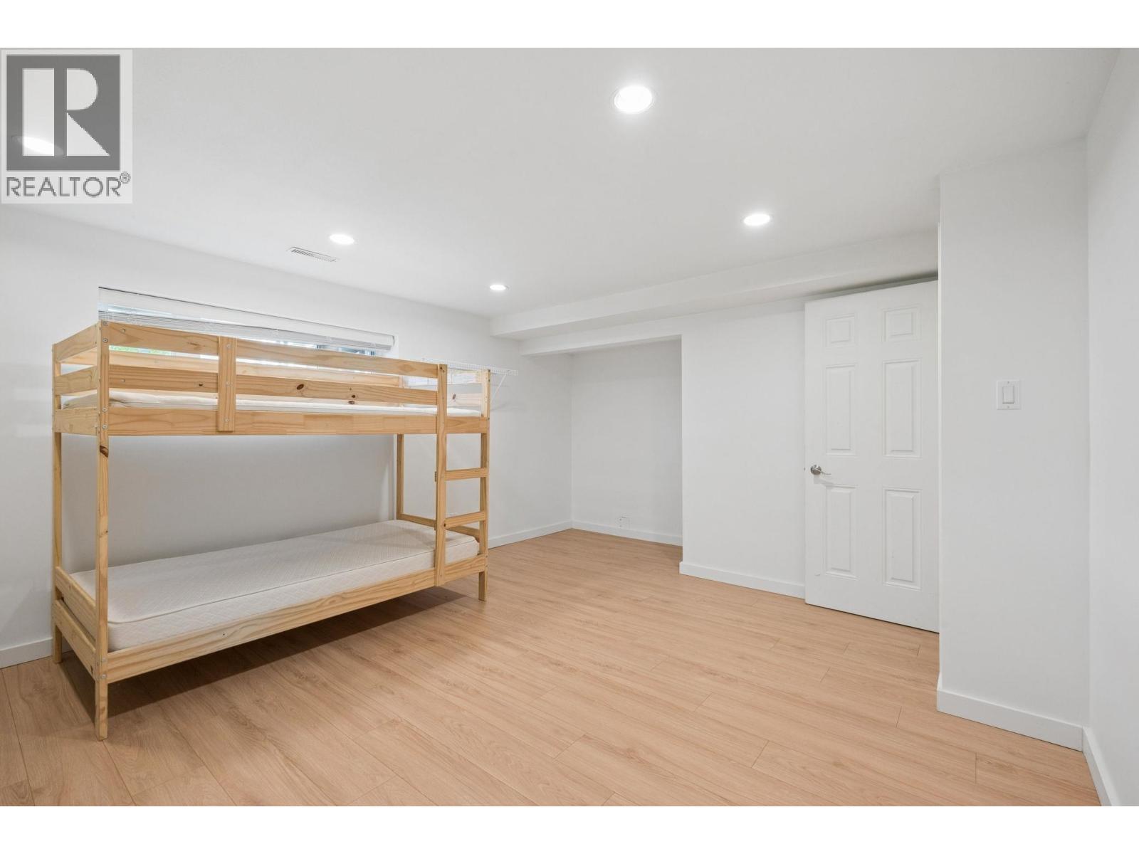 7621 Elliott Street, Vancouver, British Columbia  V5S 2N8 - Photo 25 - R3117565