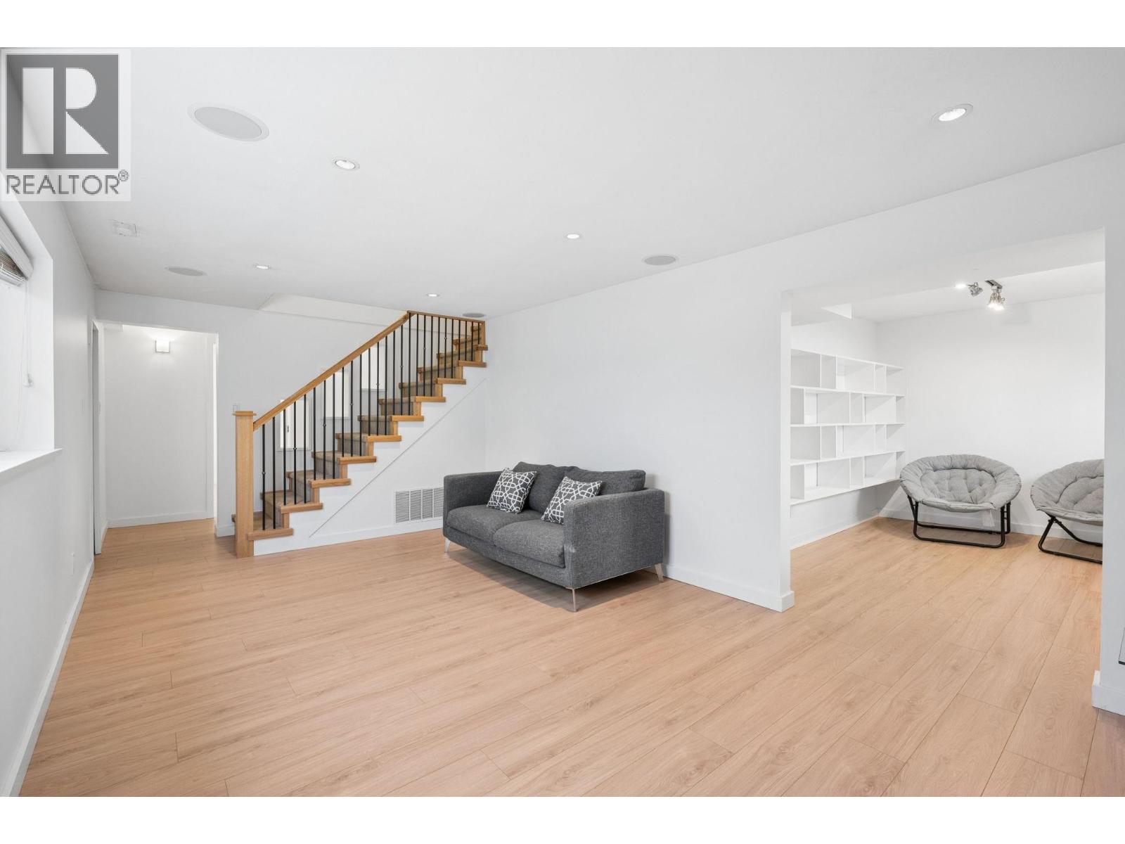 7621 Elliott Street, Vancouver, British Columbia  V5S 2N8 - Photo 19 - R3117565