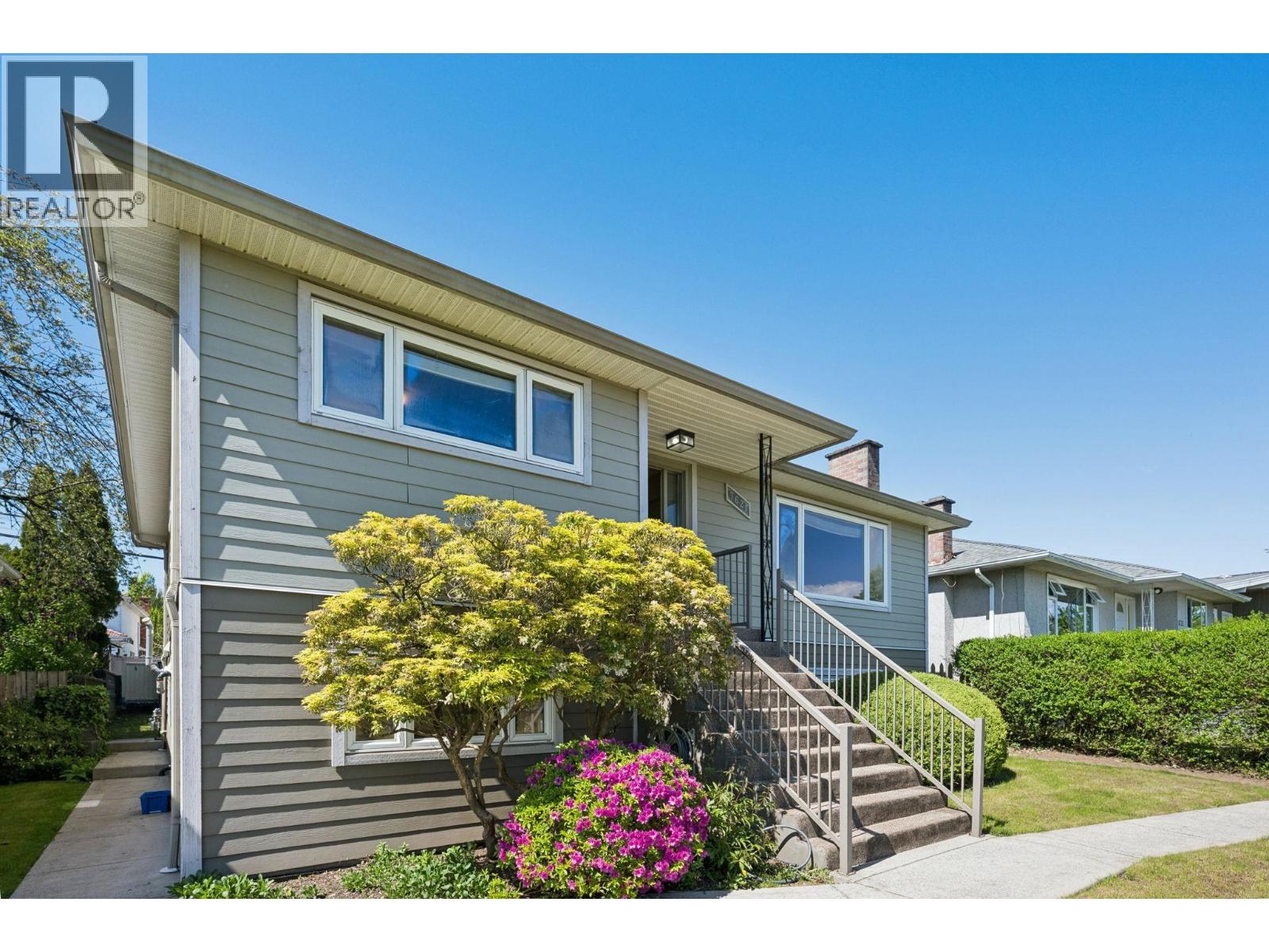 7621 Elliott Street, Vancouver, British Columbia  V5S 2N8 - Photo 3 - R3117565