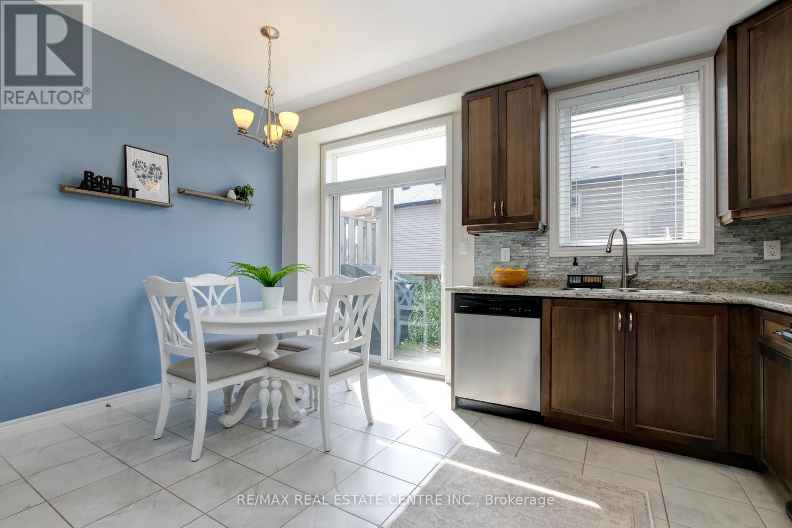 4 - 247 Festival Way, Hamilton, Ontario  L0R 1C0 - Photo 16 - X13060434