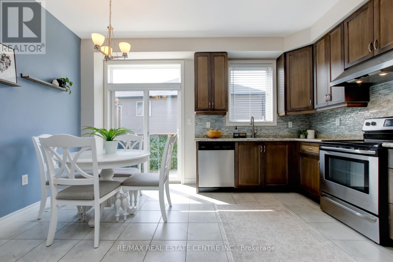 4 - 247 Festival Way, Hamilton, Ontario  L0R 1C0 - Photo 20 - X13060434