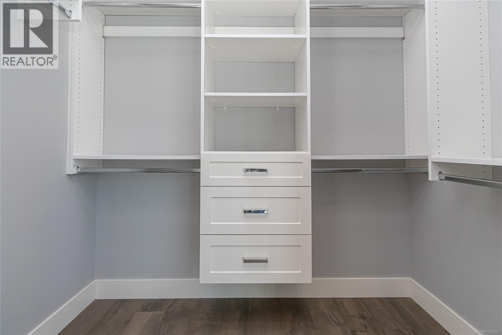 909 Bank St, Victoria, British Columbia  V8S 4B1 - Photo 19 - 1033927