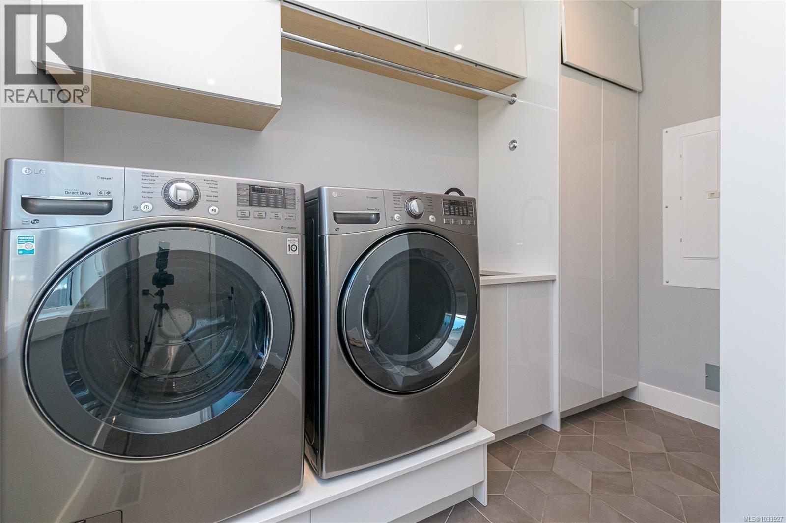 909 Bank St, Victoria, British Columbia  V8S 4B1 - Photo 23 - 1033927