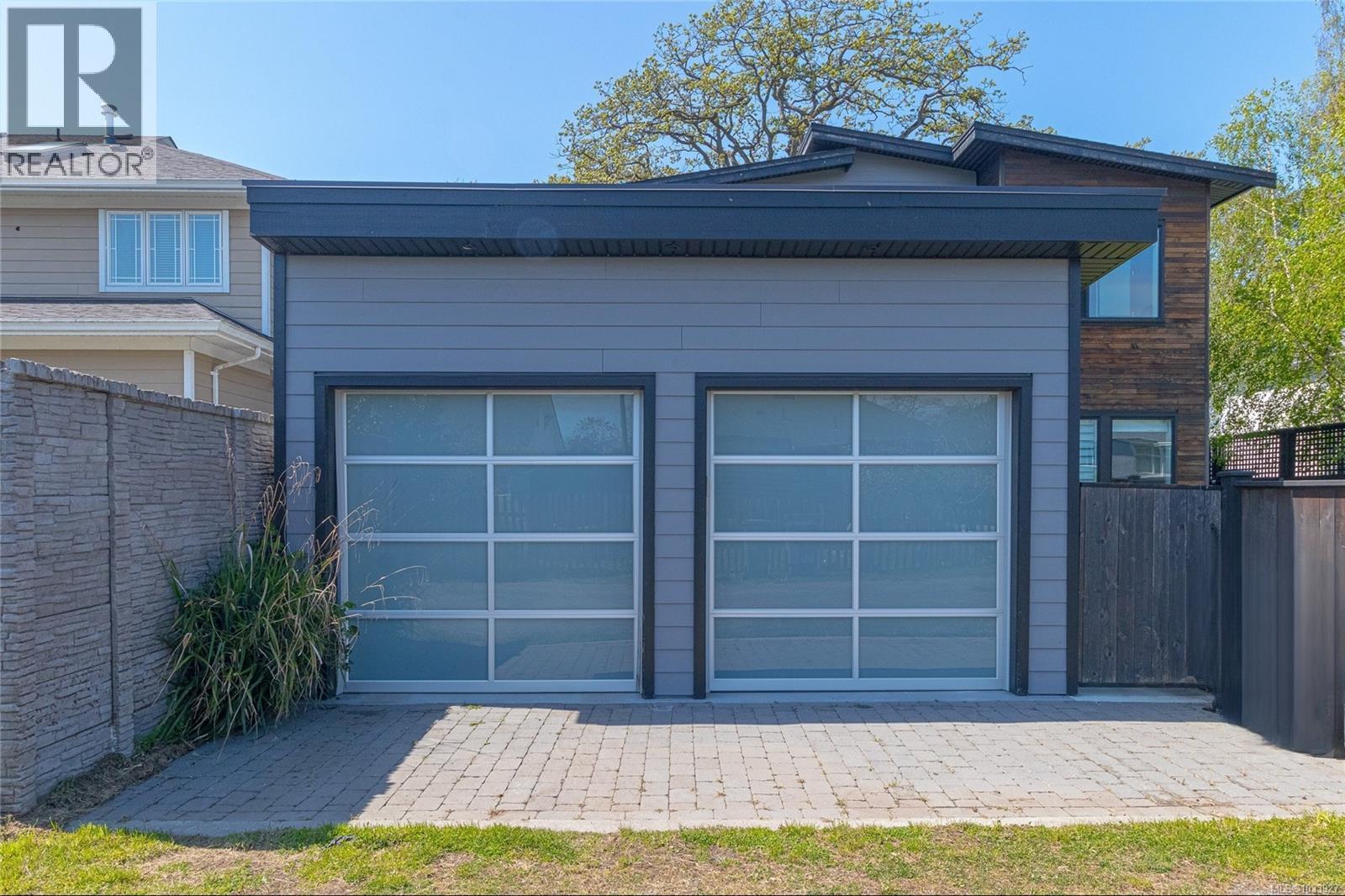 909 Bank St, Victoria, British Columbia  V8S 4B1 - Photo 24 - 1033927