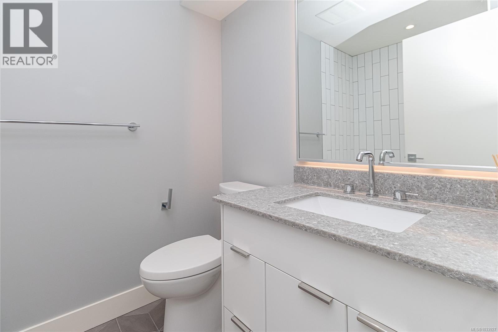 909 Bank St, Victoria, British Columbia  V8S 4B1 - Photo 29 - 1033927