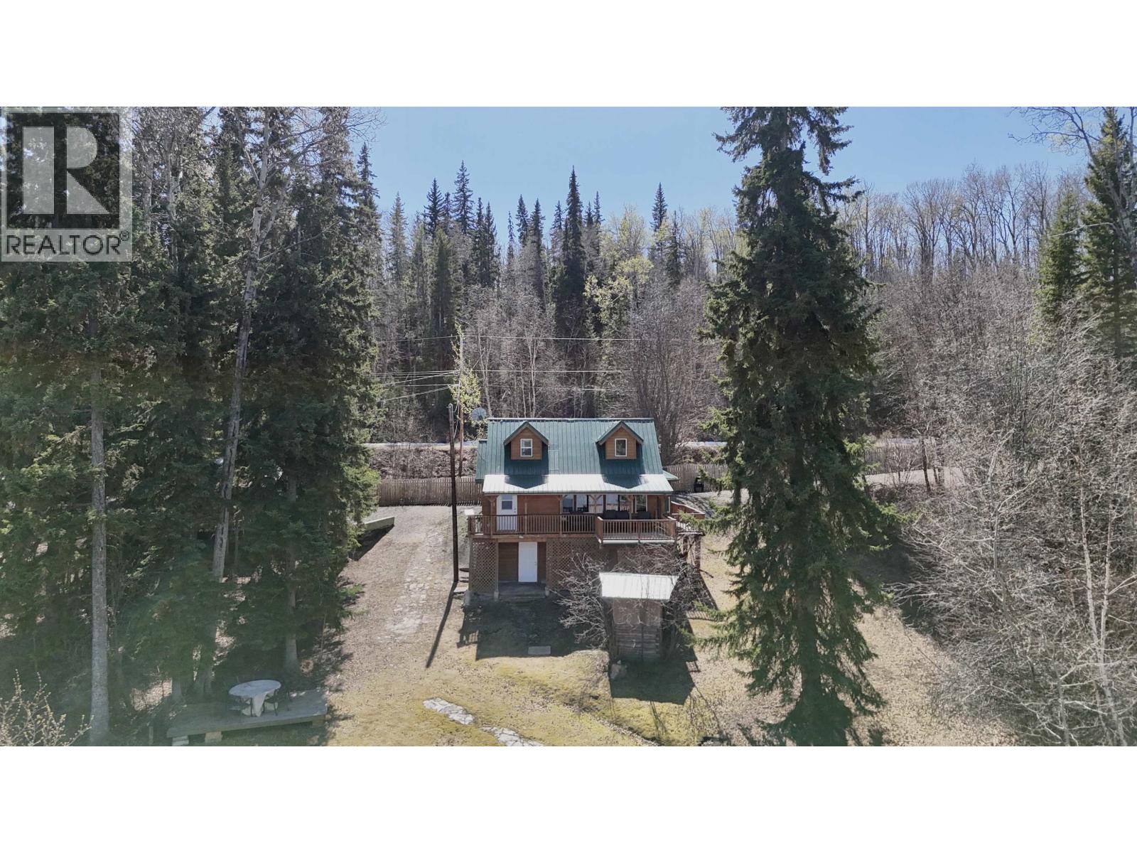 1753 Simon Bay Road, Fraser Lake, British Columbia  V0J 1S0 - Photo 7 - R3117198