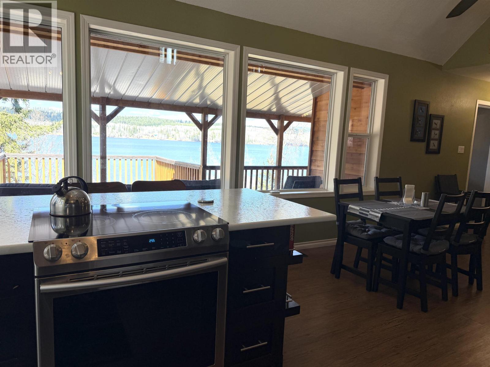 1753 Simon Bay Road, Fraser Lake, British Columbia  V0J 1S0 - Photo 12 - R3117198