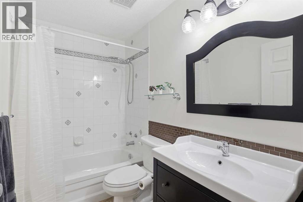 310 Hawkstone Manor NW, Calgary, Alberta  T3G 2X2 - Photo 15 - A2306089
