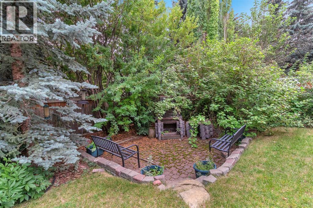 656 Coach Grove Road SW, Calgary, Alberta  T3H 1C6 - Photo 21 - A2304869