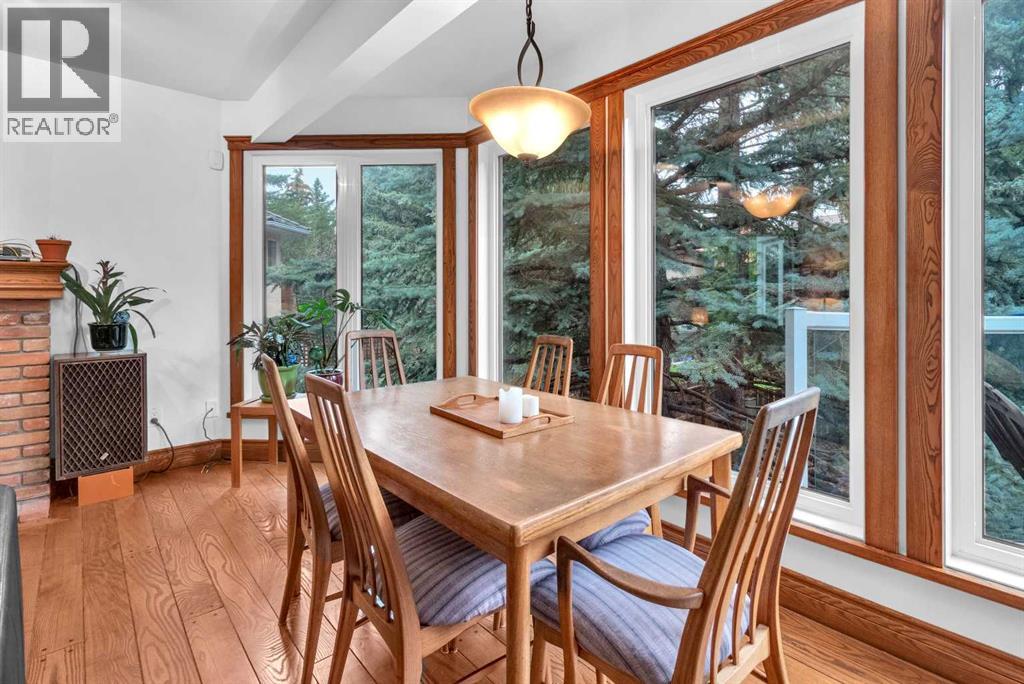 656 Coach Grove Road SW, Calgary, Alberta  T3H 1C6 - Photo 8 - A2304869