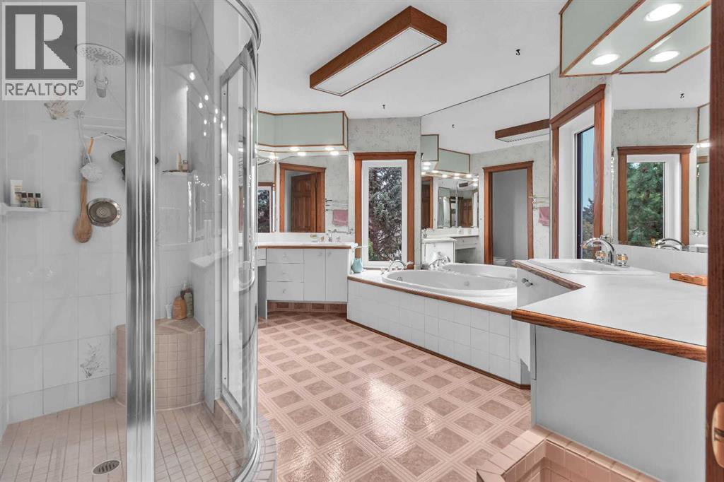 656 Coach Grove Road SW, Calgary, Alberta  T3H 1C6 - Photo 15 - A2304869