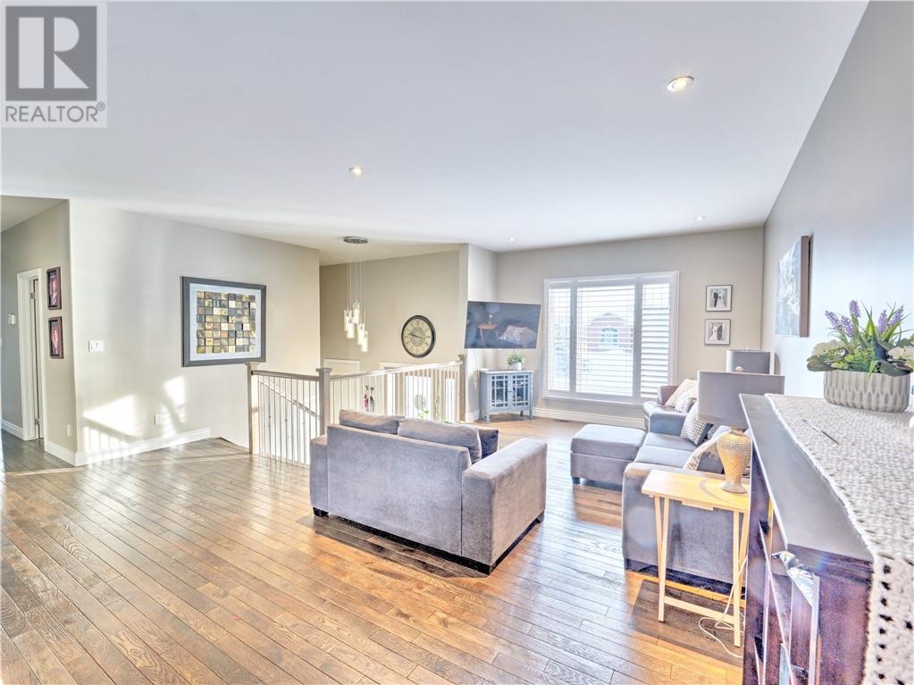 1093 Cloverdale Court, Blezard Valley, Ontario  P0M 1E0 - Photo 12 - 2126905