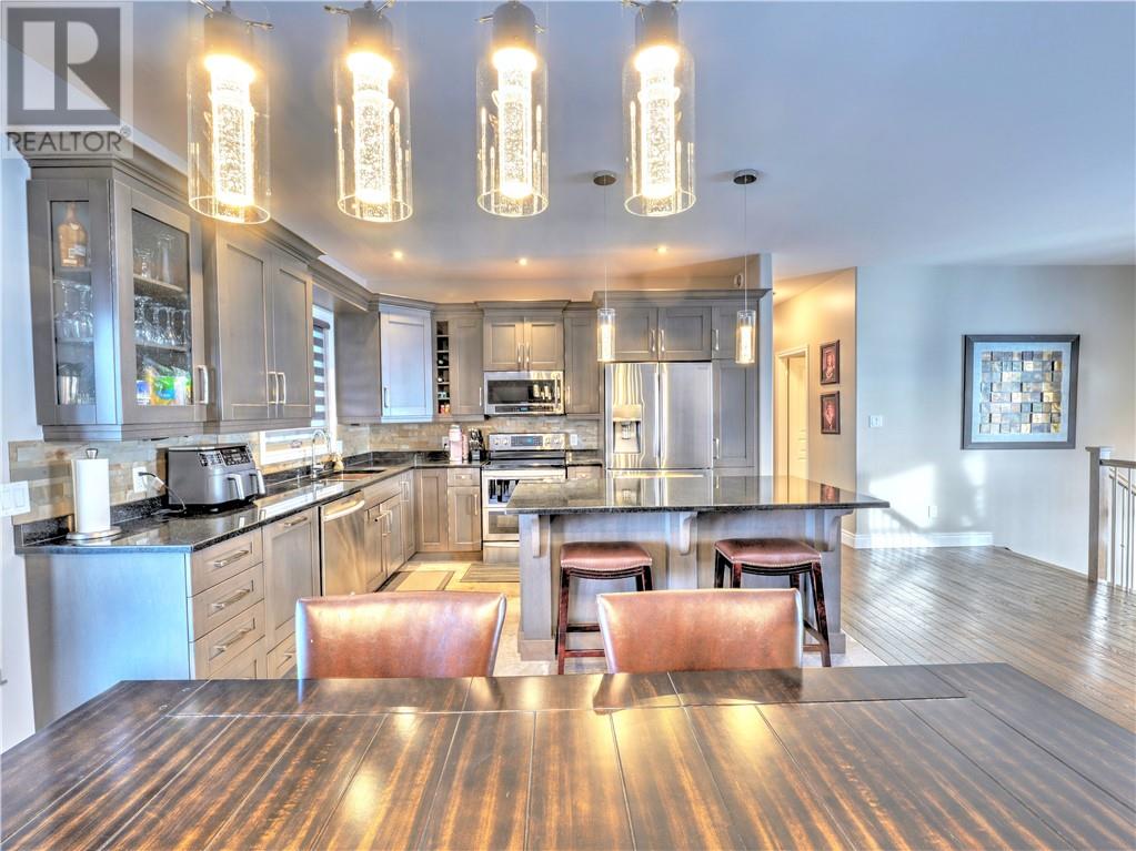 1093 Cloverdale Court, Blezard Valley, Ontario  P0M 1E0 - Photo 9 - 2126905
