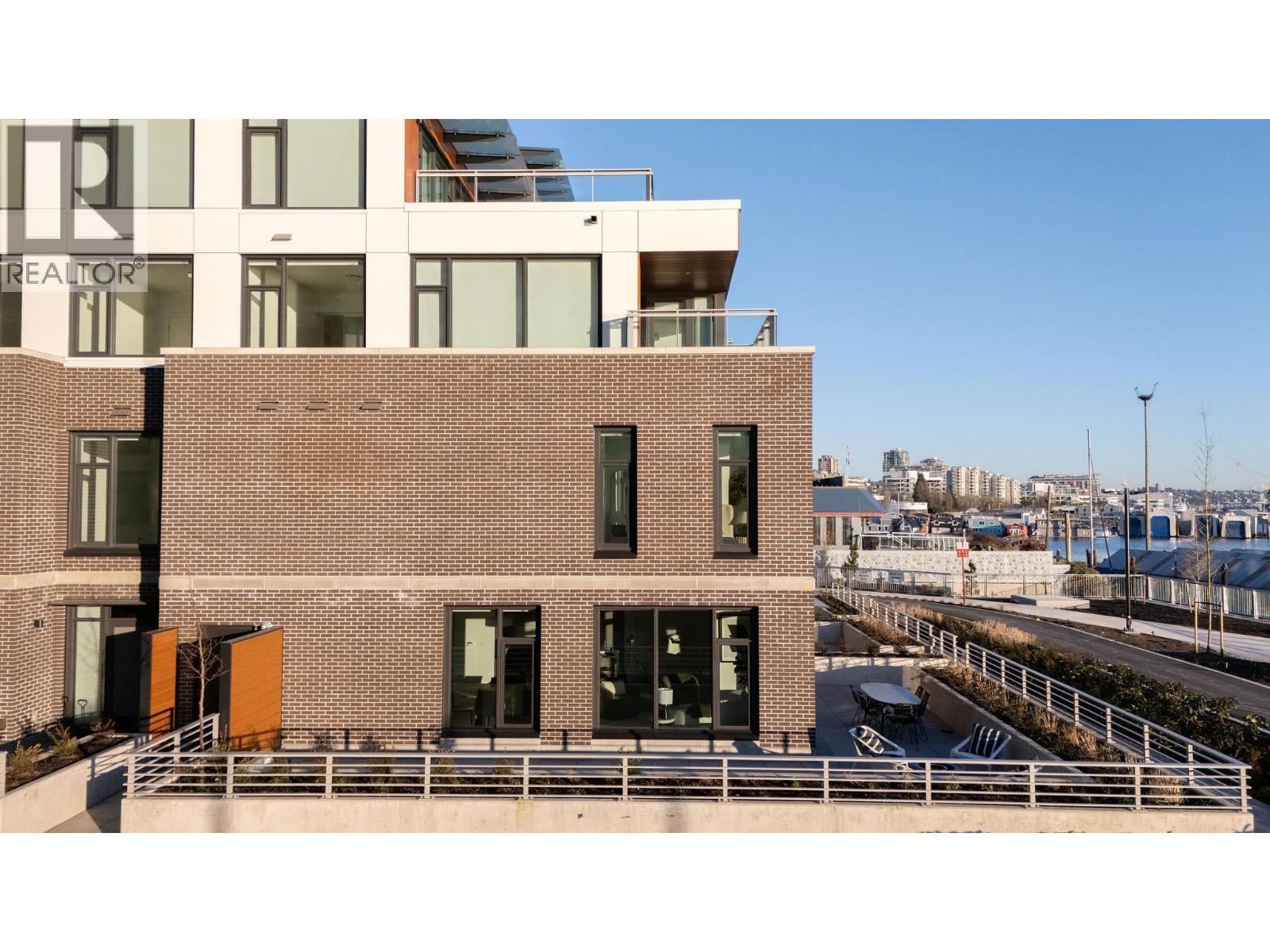 Th112 755 Harbourside Drive, North Vancouver, British Columbia  V7P 0G1 - Photo 10 - R3117576