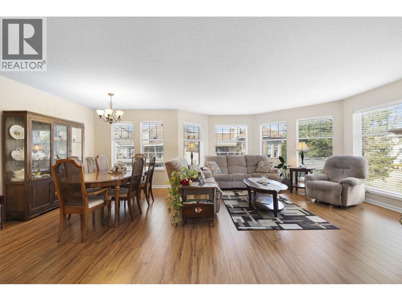 208 22611 116 Avenue, Maple Ridge, British Columbia  V2X 0W7 - Photo 2 - R3117584