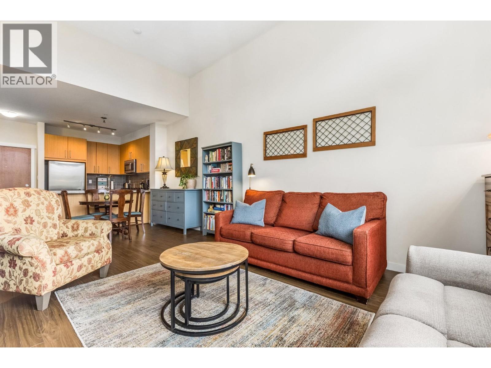 404 159 W 22nd Street, North Vancouver, British Columbia  V7M 0B6 - Photo 4 - R3117596