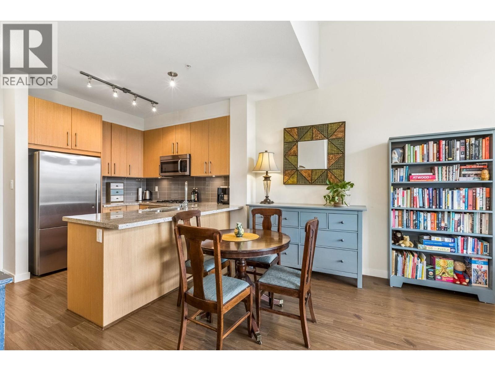 404 159 W 22nd Street, North Vancouver, British Columbia  V7M 0B6 - Photo 7 - R3117596