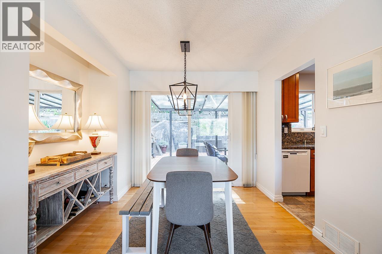 1062 Spar Drive, Coquitlam, British Columbia  V3H 3G8 - Photo 10 - R3117603