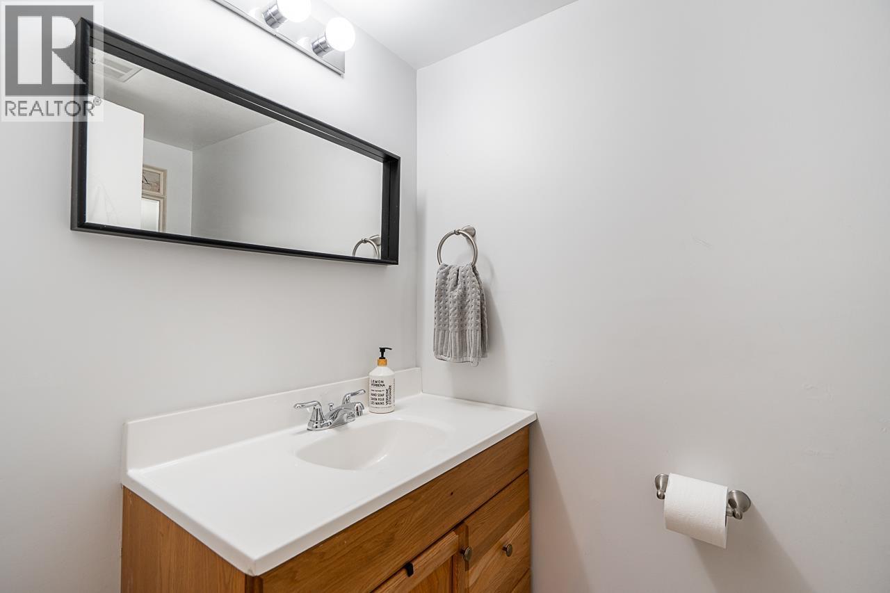 1062 Spar Drive, Coquitlam, British Columbia  V3H 3G8 - Photo 25 - R3117603