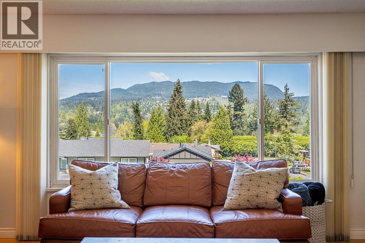 1062 Spar Drive, Coquitlam, British Columbia  V3H 3G8 - Photo 8 - R3117603