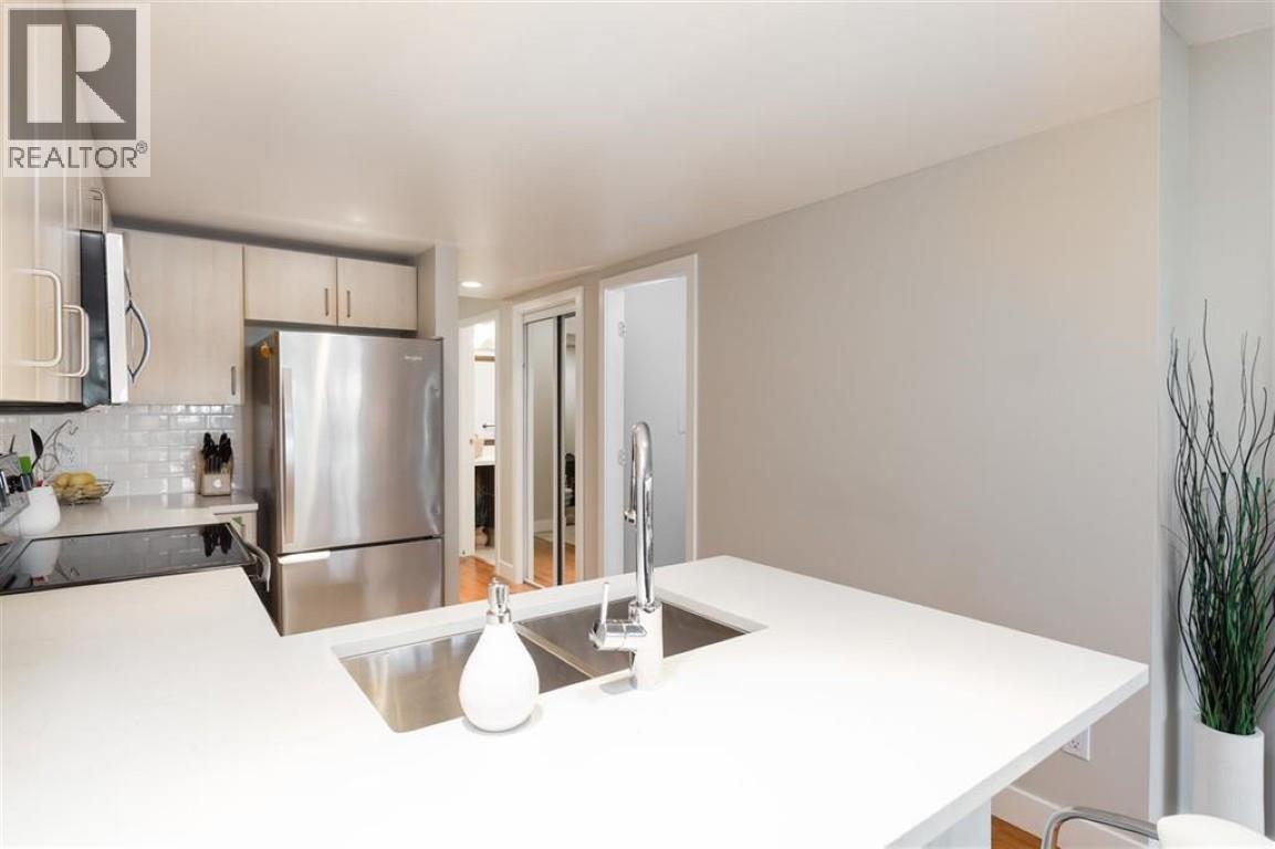 101 2226 W 12 Avenue, Vancouver, British Columbia  V6K 2N5 - Photo 4 - R3117620