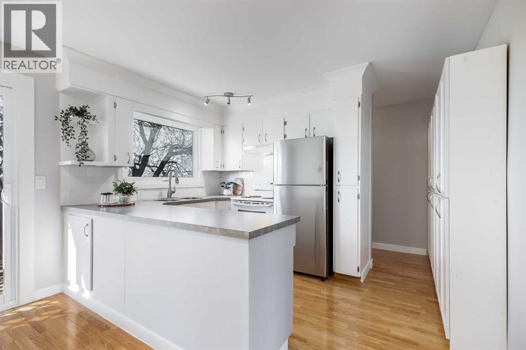 8111 Ranchview Drive NW, Calgary, Alberta  T3G 1G6 - Photo 8 - A2285554