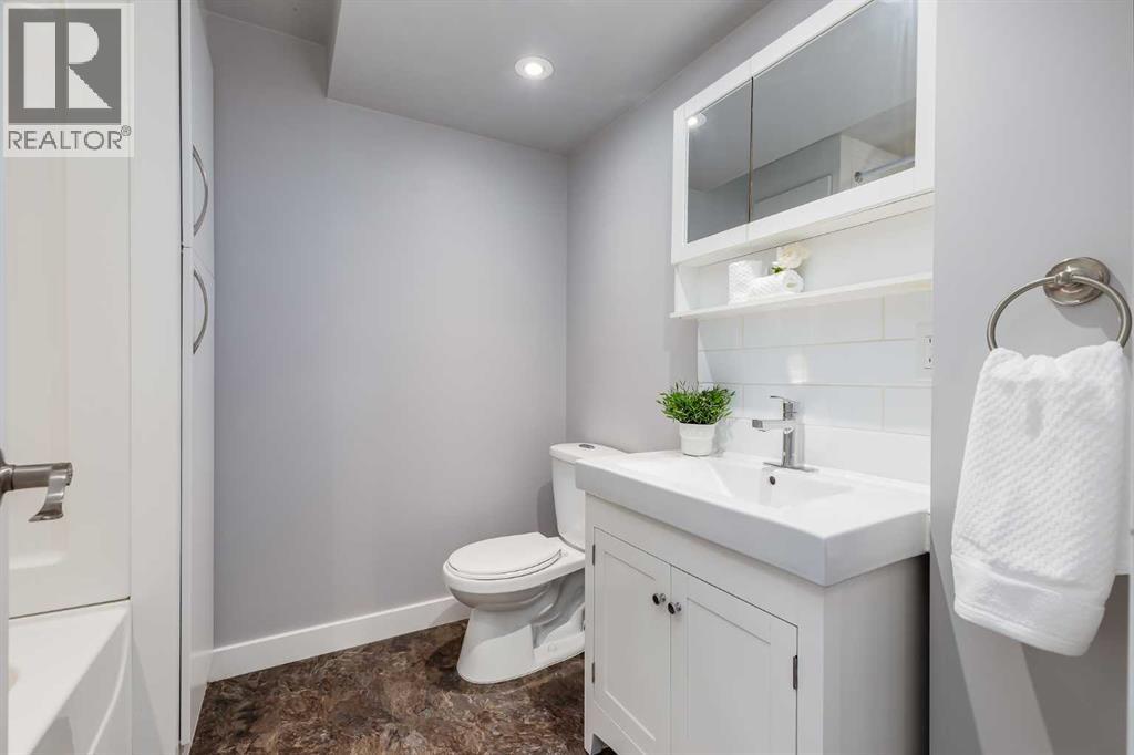 8111 Ranchview Drive NW, Calgary, Alberta  T3G 1G6 - Photo 28 - A2285554